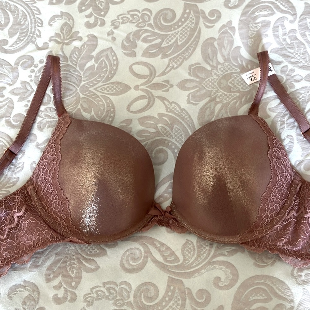 NWT Victoria’s Secret bra Dream Angels Push-up 32D